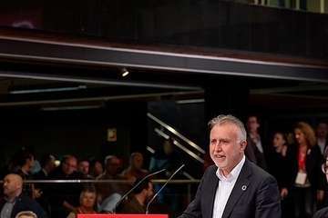 Los socialistas de Telde arropan a un Pedro Sánchez convencido del triunfo de su partido en las Islas/Acfi Press y TA.